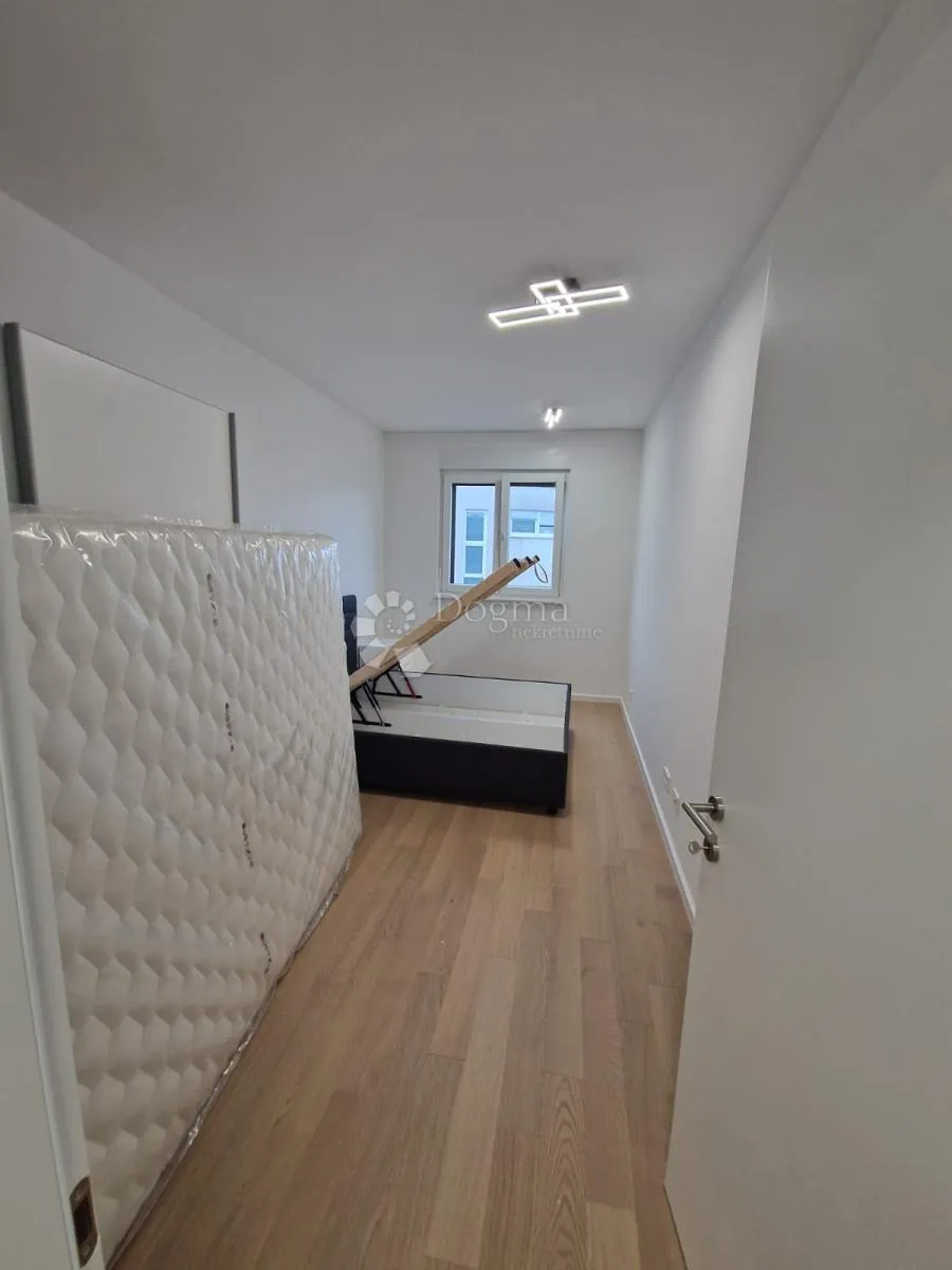 prekrasan 3s stan - prvo useljenje, novogradnja - slika 3