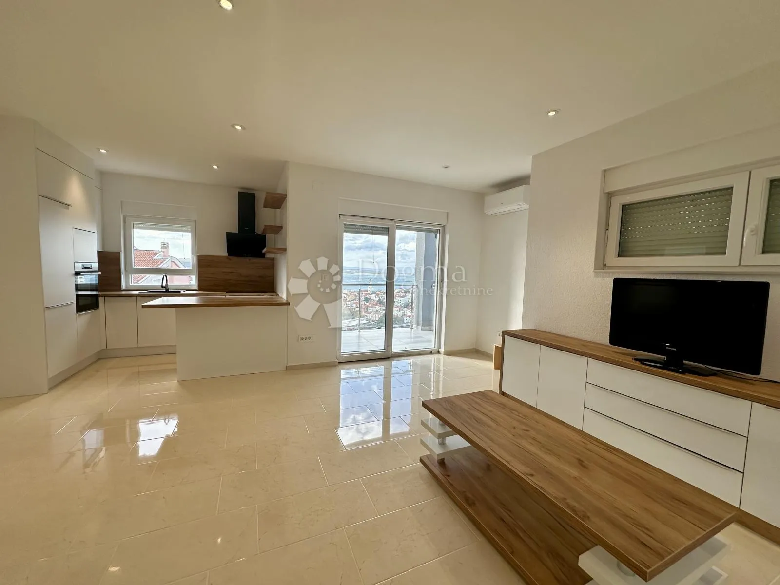 apartman crikvenica 80m2 sa pogledom na more - slika 2