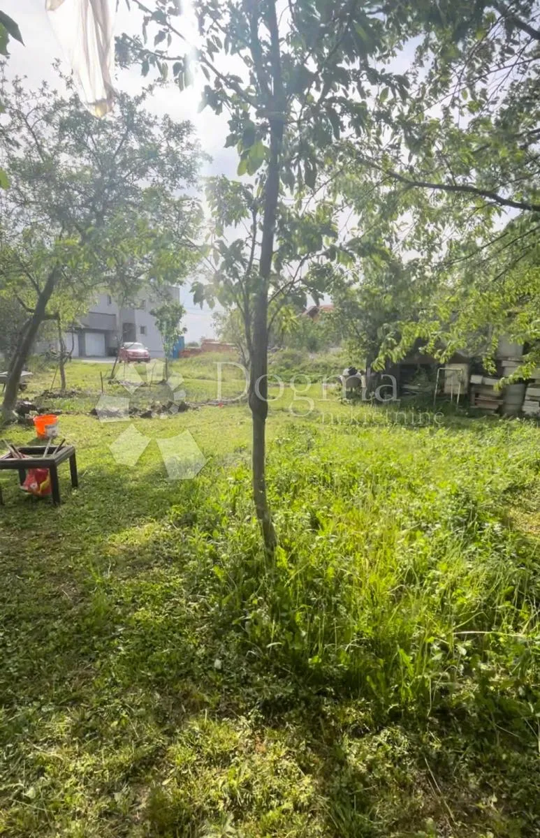 zemljište sa projektom i građevinskom dozvolom - slika 11