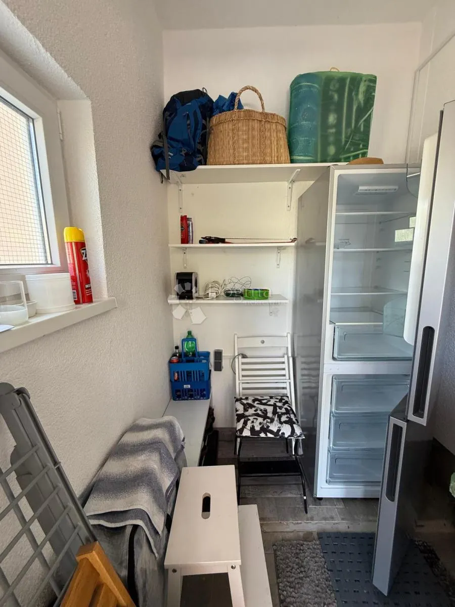 apartman novo velike terase 200 m od mora sniženo - slika 30