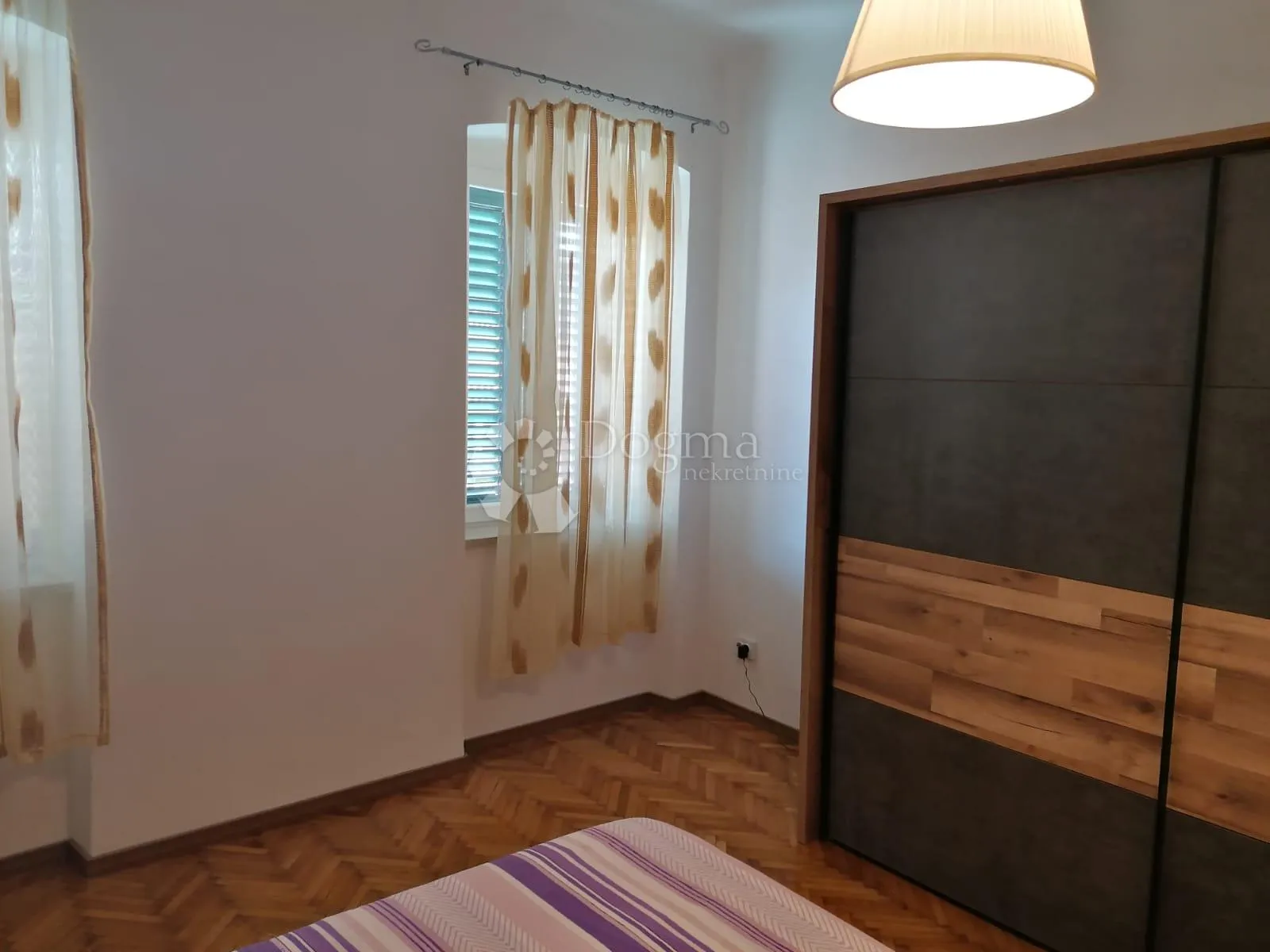 ugodan stan na belvederu - slika 11