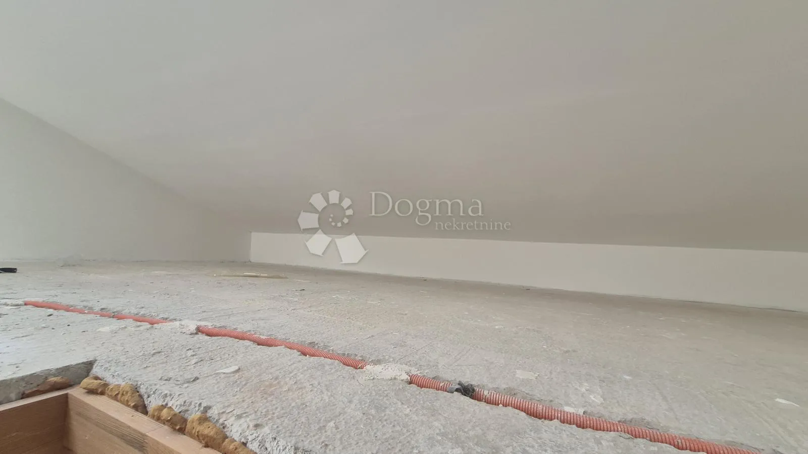 stan 2sb+dn na 2. katu u peroju, površine 76 m2 - slika 24
