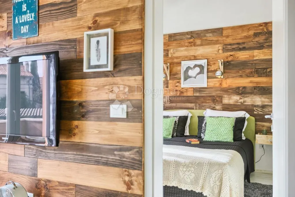 ekskluzivno! apartmanska vila u blizini mora - slika 23