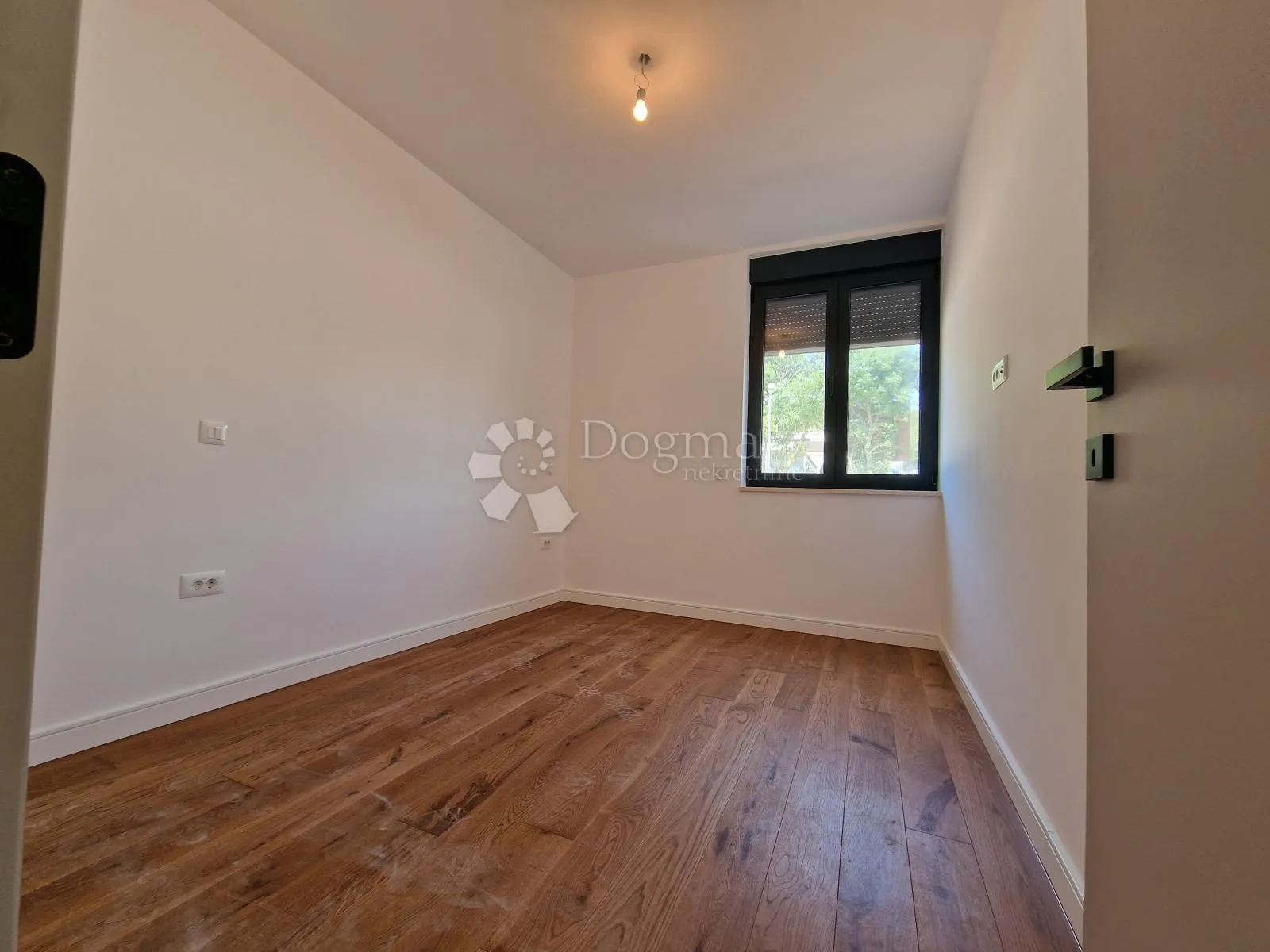 premium novogradnja, stan 58 m2 + dvorište - rovinj, okolica - slika 5