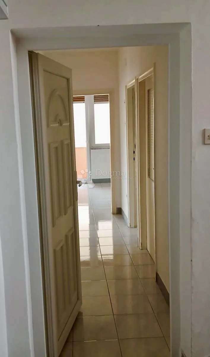 ekskluzivno samo u dogmi,crikvenica-stan blizu centra! - slika 6