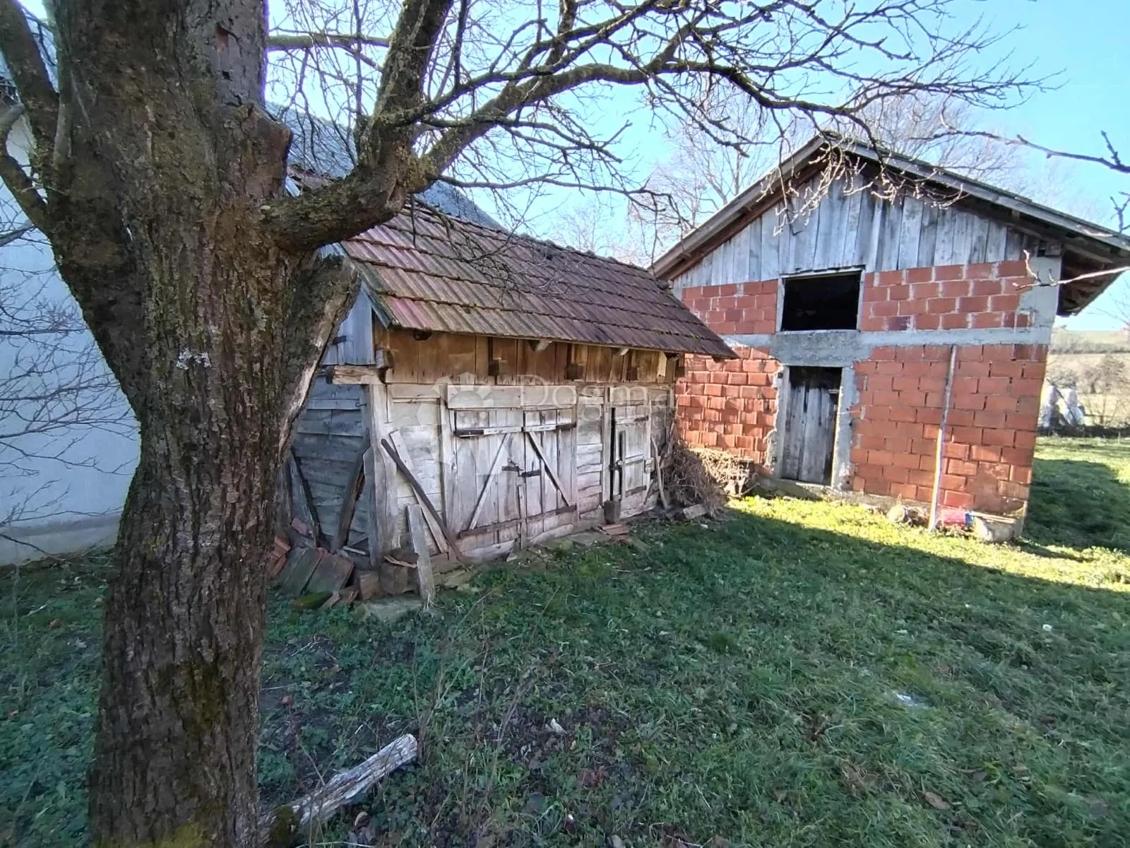 kalnička oaza mira – rustikalna kuća na velikoj parceli - slika 17