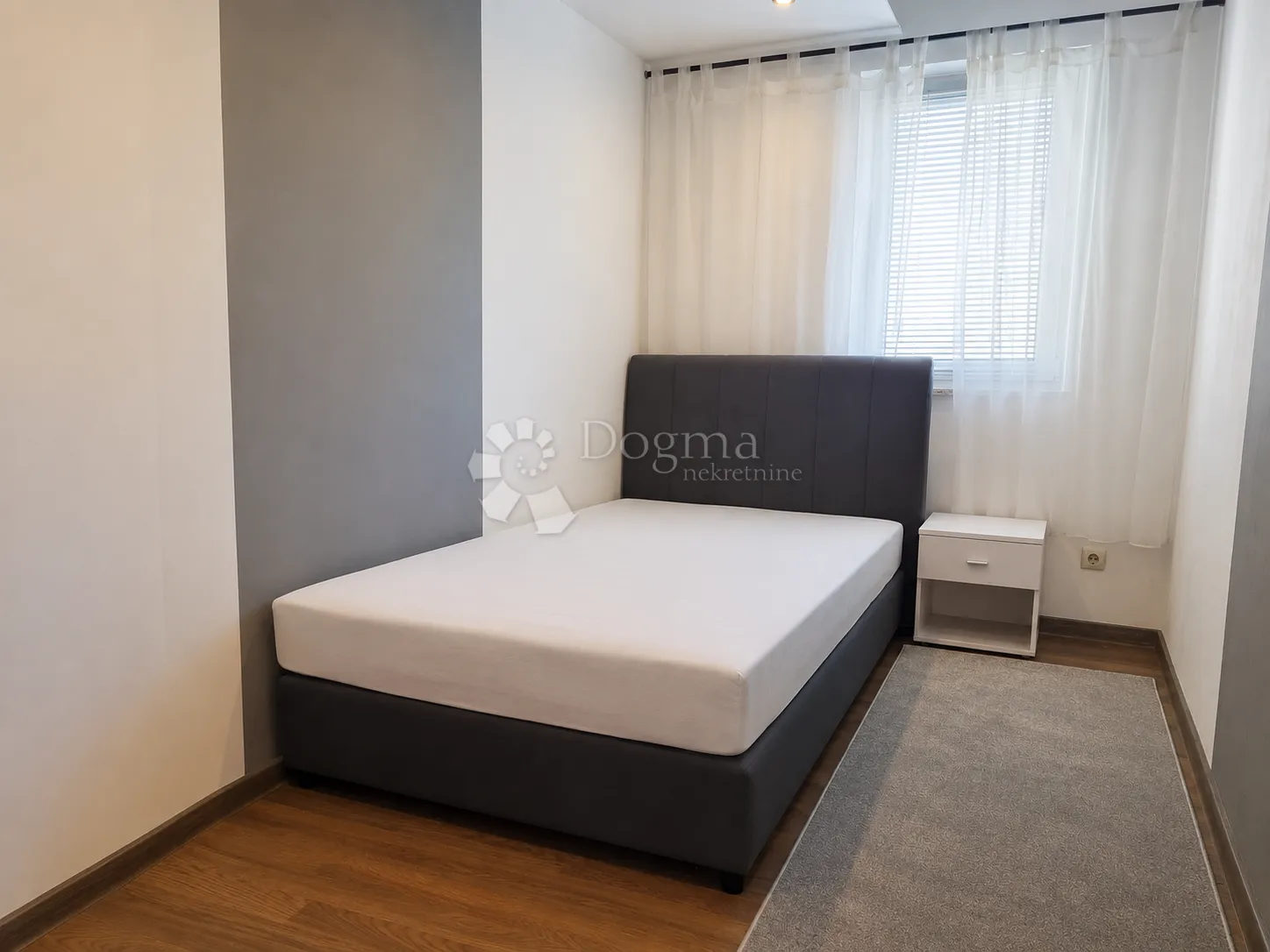 kuća s potencijalom u retkovcu – 330 m2, mogućnost 3 stana - slika 3