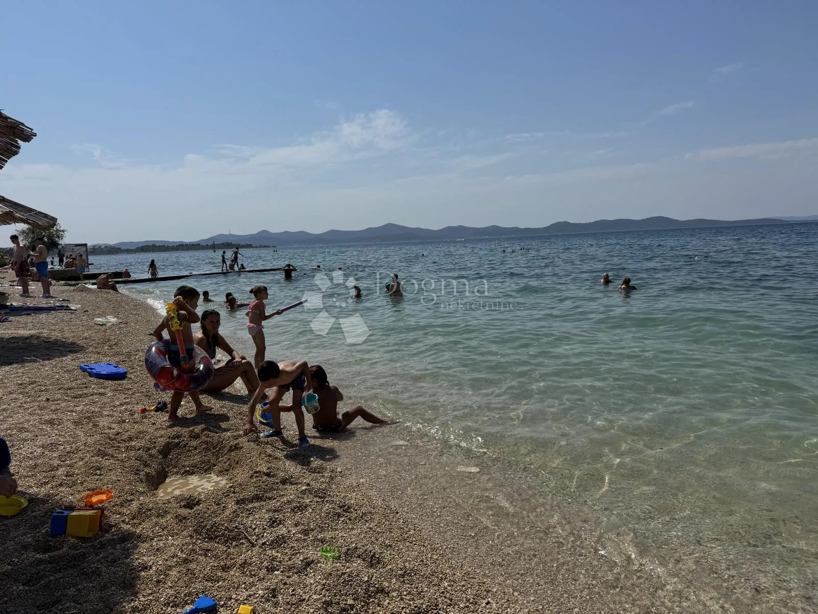 diklo – luksuzni dvoetažni stan s bazenom - 70m od mora - slika 27