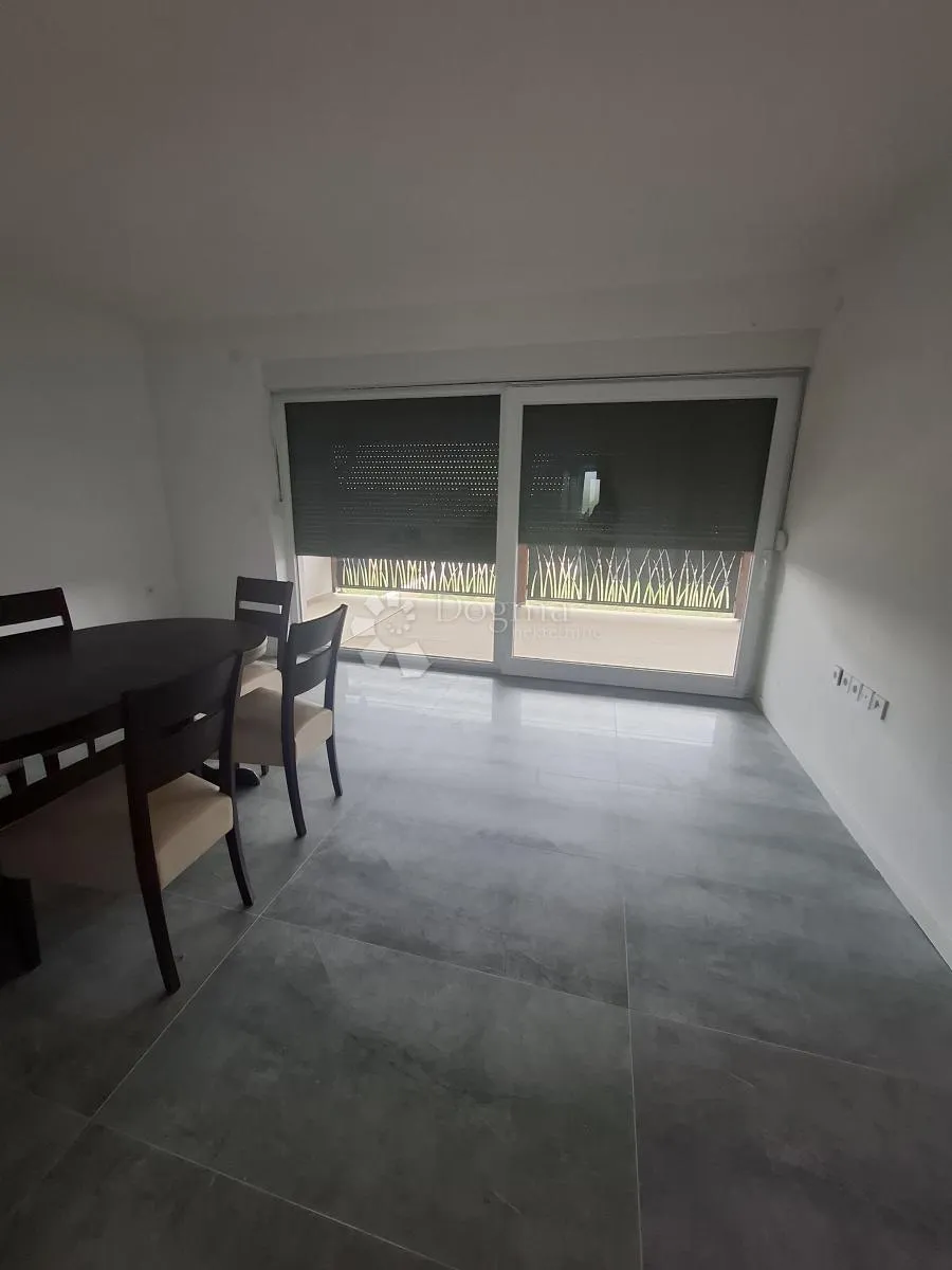 moderna novogradnja u murvici - slika 17