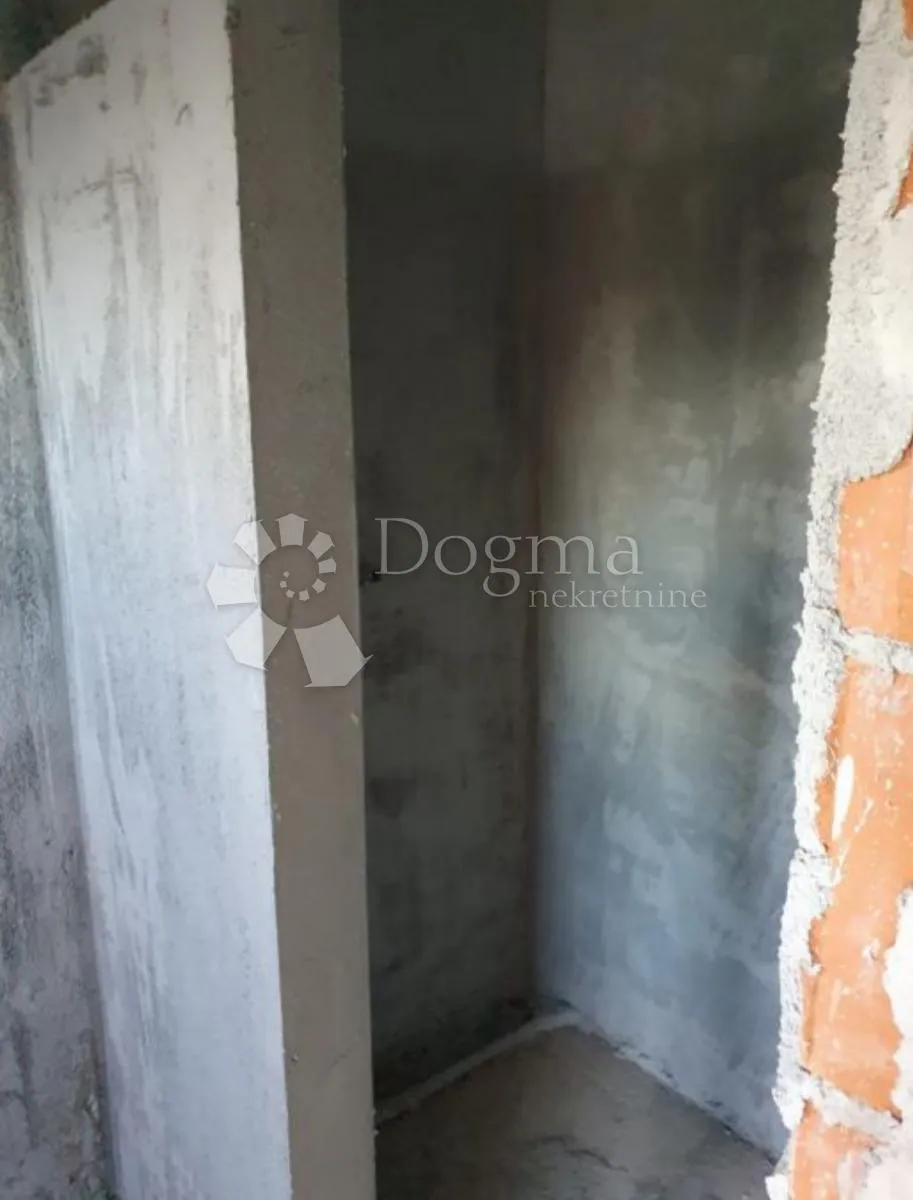 dvosoban stan gornje selo,šolta - slika 7