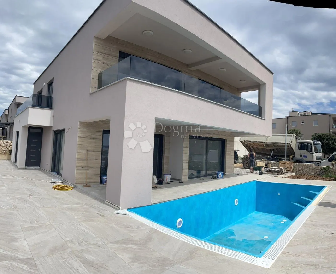 predivna nova vila 500 m od mora - slika 2