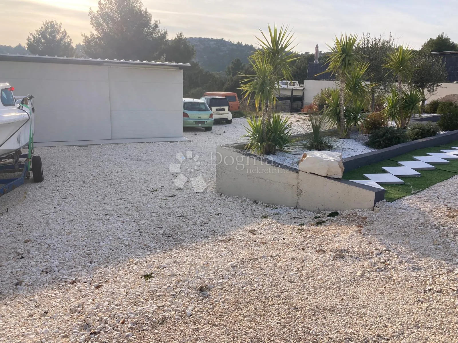 građevinska parcela s bazenom i projektom - šibenik, bilice - slika 7