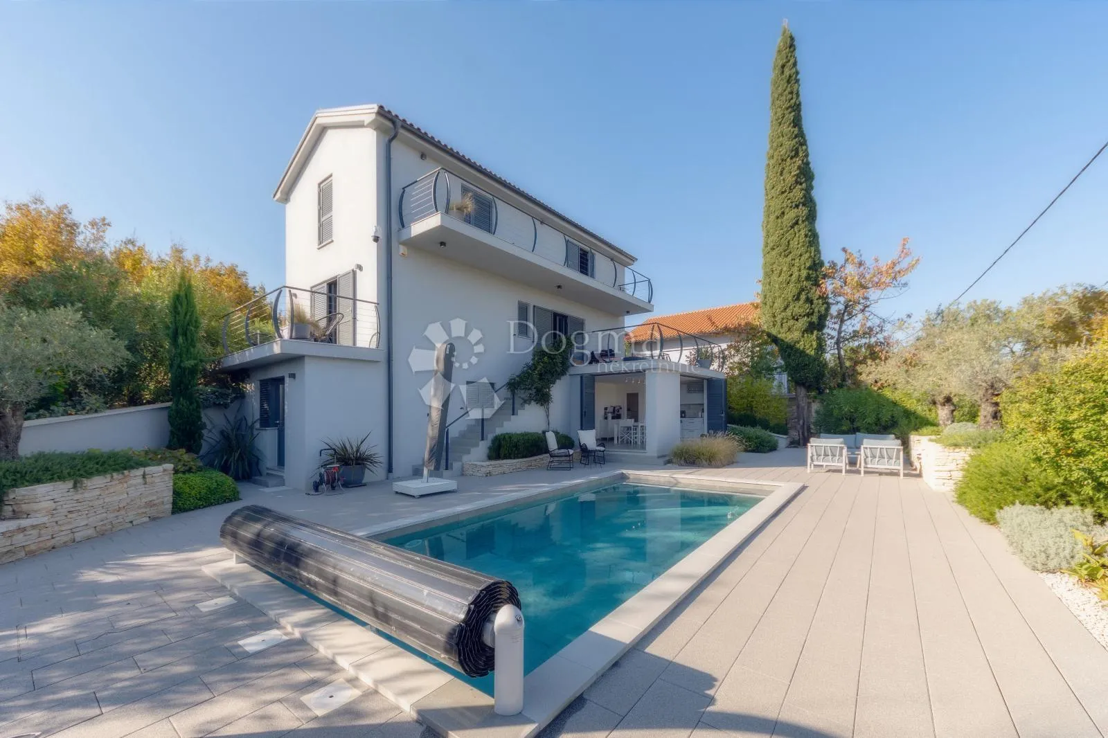 villa sa prekrasnim pogledom na more i bazenom - slika 5