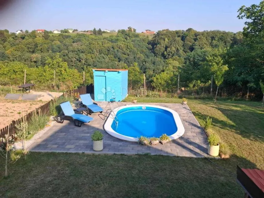 izvrsna investicijska prilika – resort s tri kuće i bazenima - slika 3