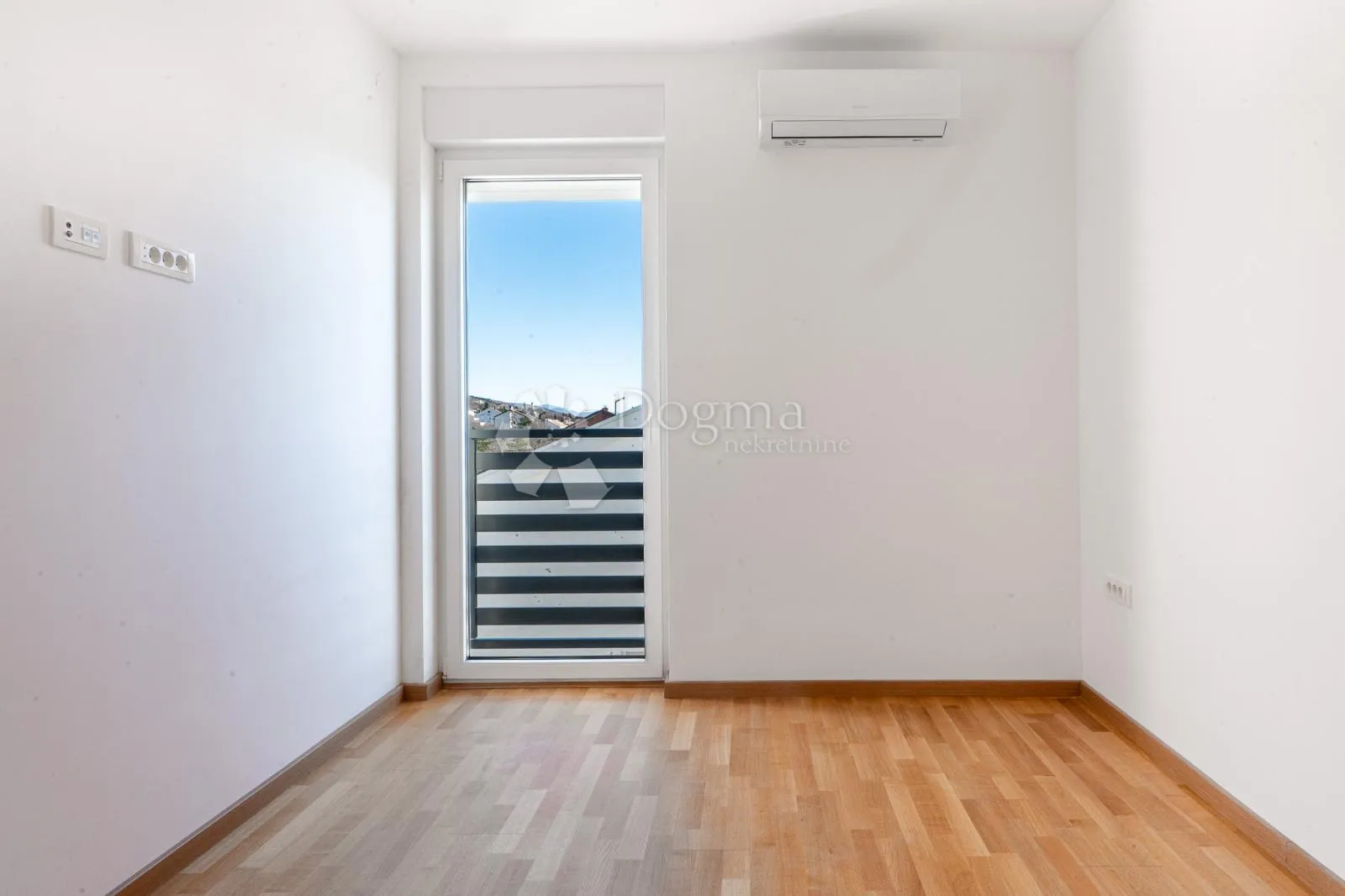 dramalj, penthouse - slika 14