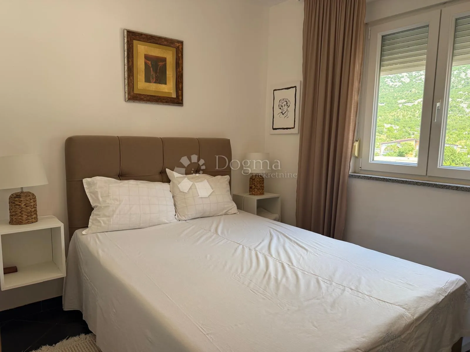 nov moderan namješten apartman 200 m od mora - slika 18