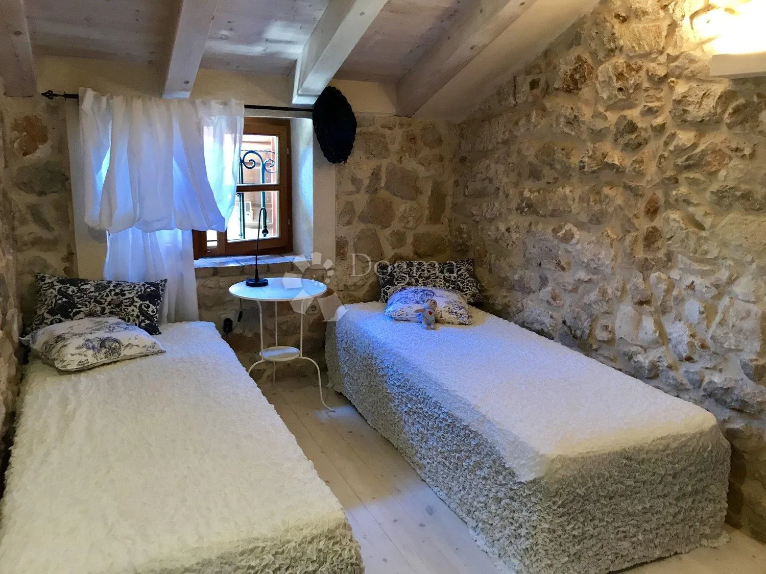 prekrasna kamena vila mali lošinj- susak - slika 6