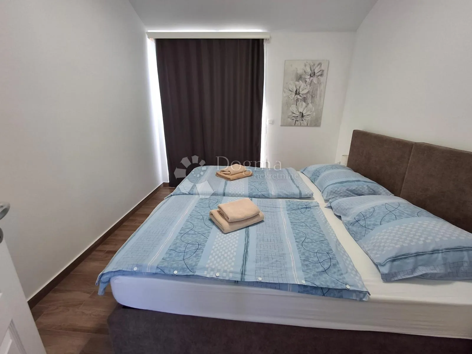 banjol-dvojna mediteranska vila s pogledom na more i bazenima - slika 24