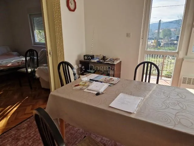jako velika parcela sa dvije kuće - slika 4