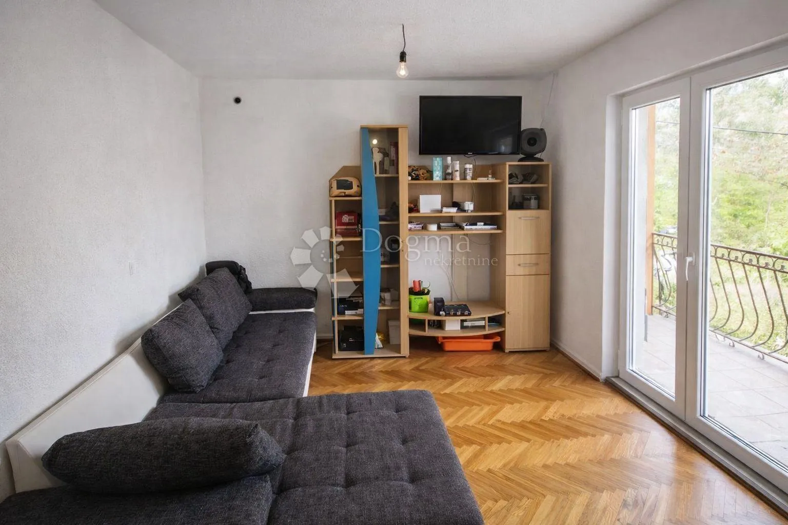 kuća sa dva stana i garažom, žrnovnica - slika 2
