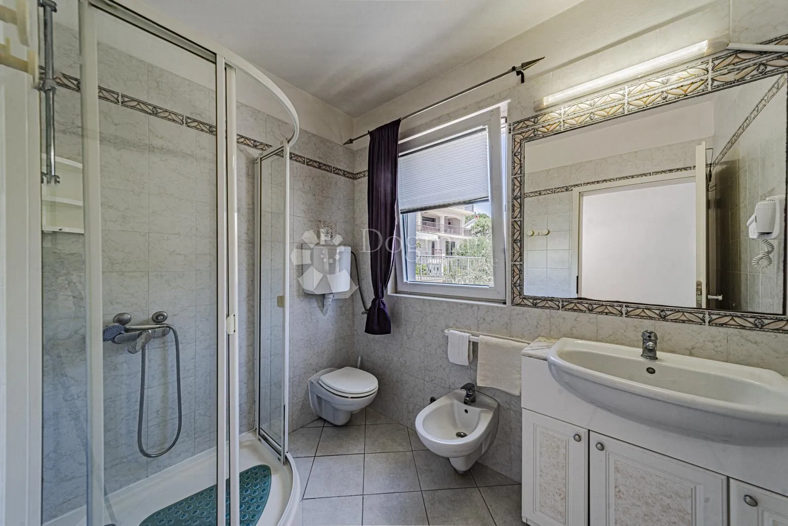prvi red do mora: samoodrživa apartmanska vila s uhodanim poslovanjem – vela luka, korčula - slika 98