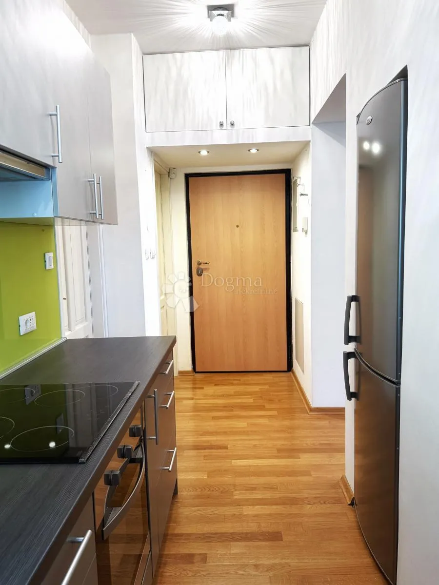 ugodan apartman u najužem centru opatije ! rijetko ! - slika 11