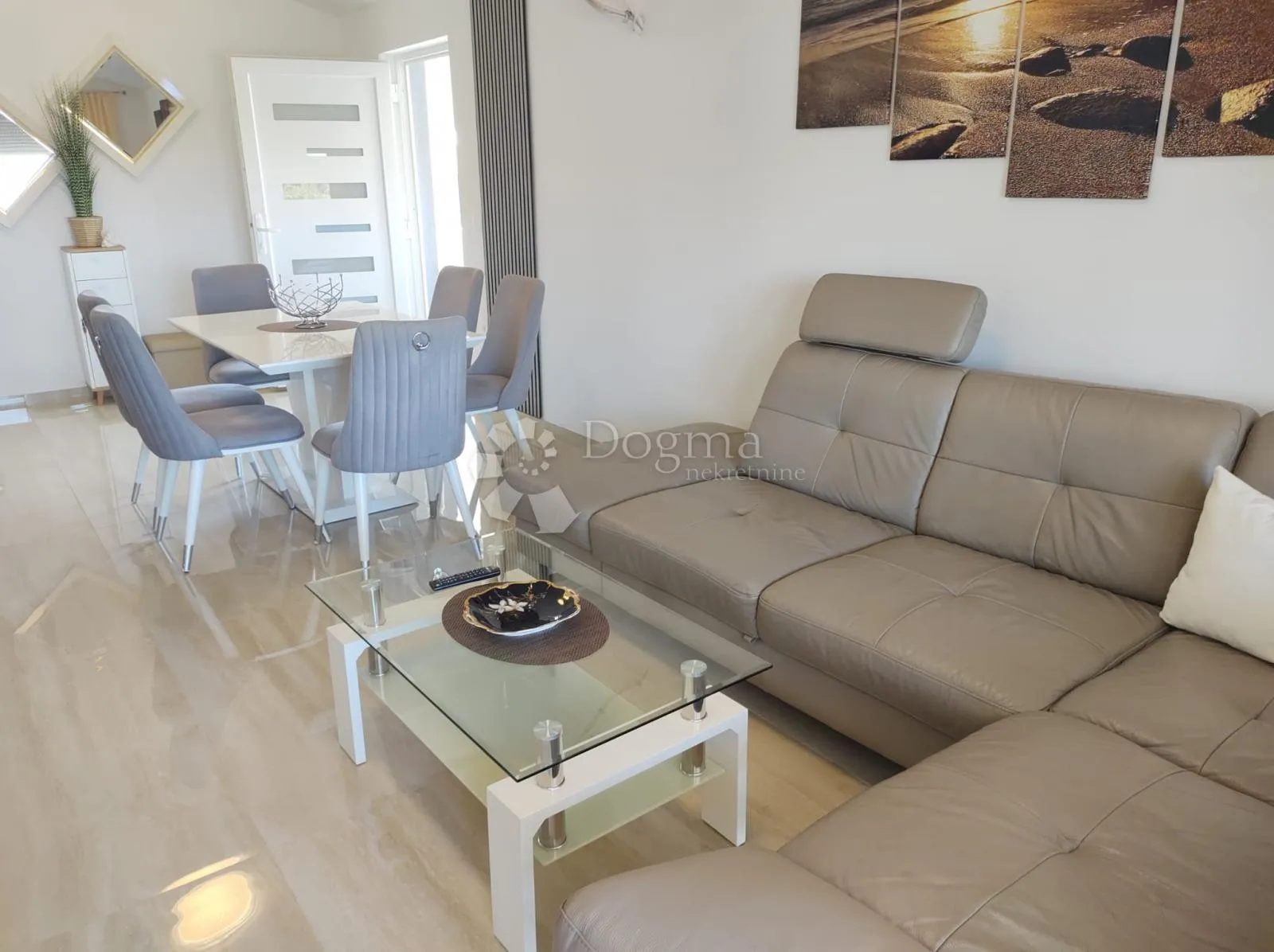 prodaje se apartman novogradnja vir s4 - slika 10