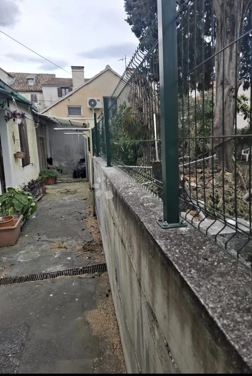 prizemlje s mogućnošću nadogradnje , split, centar - slika 3