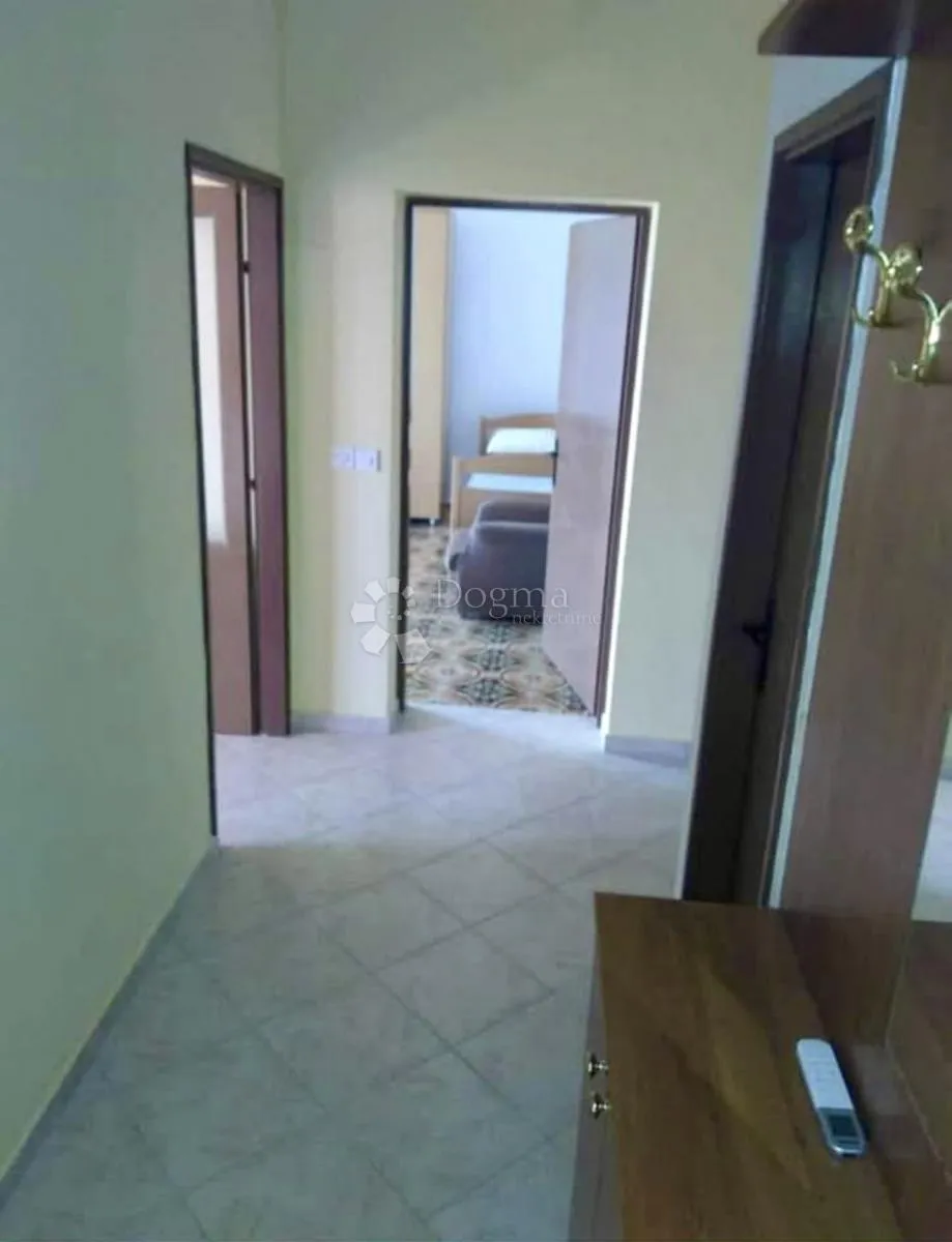 stan 55 m2 ,sa vrtom i parkingom , finida -umag - slika 2