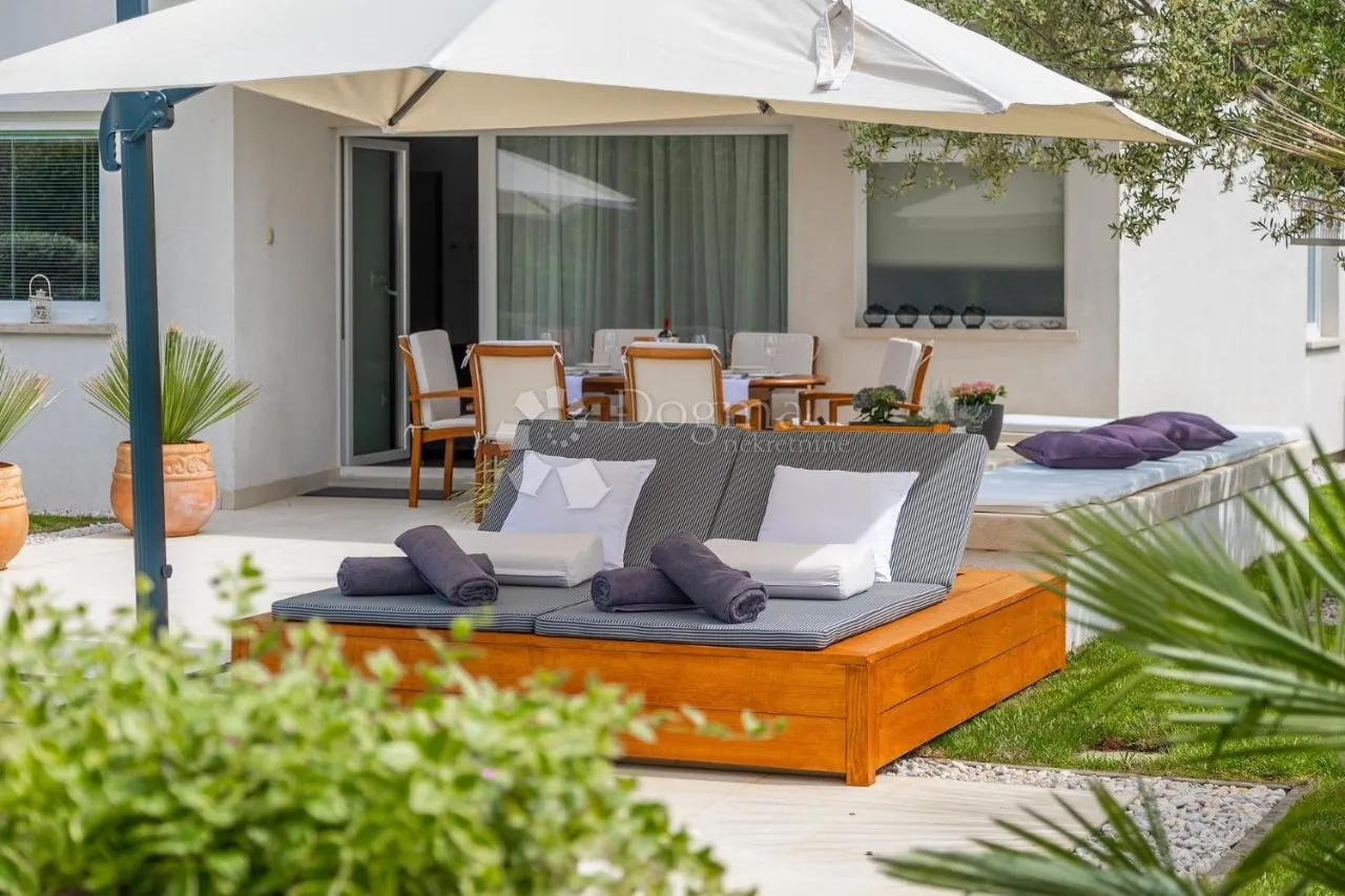 vila sa vlastitim wellness centrom u rovinju - slika 21