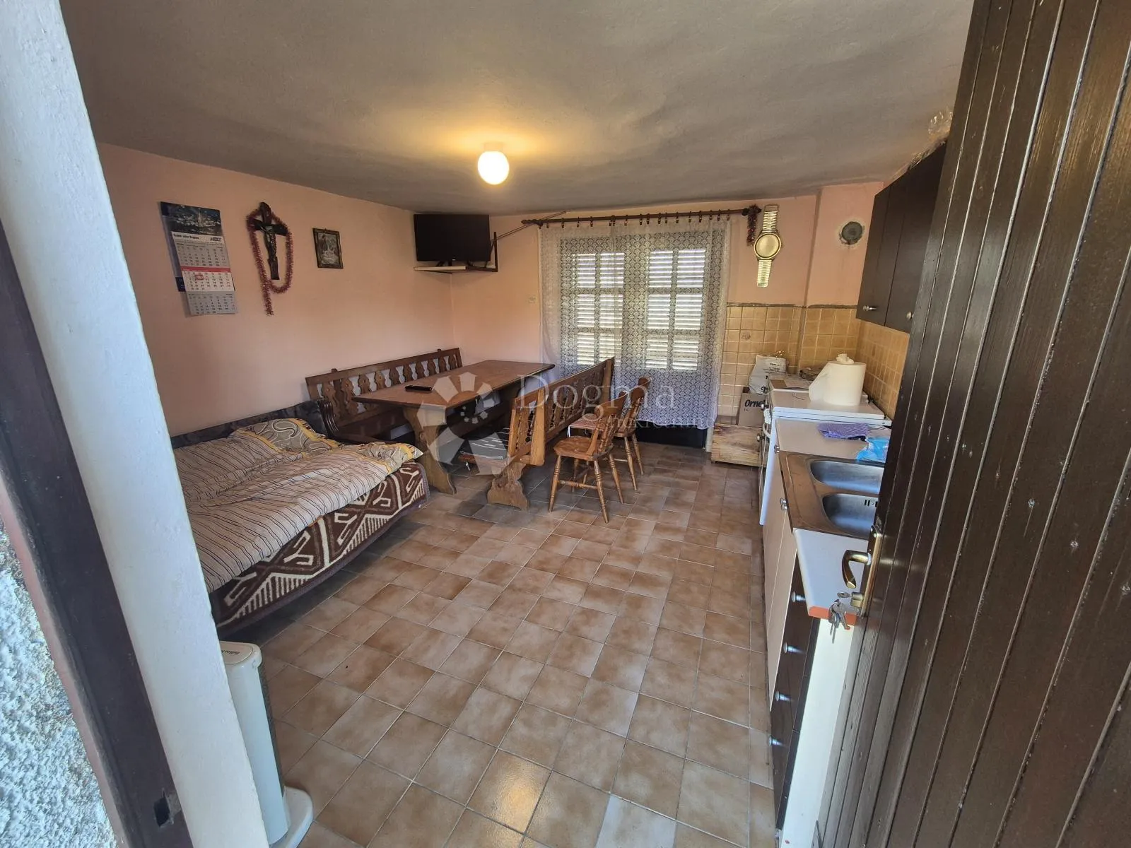 dvije vikendice sa vinogradom na brijegu iznad krapine! - slika 6
