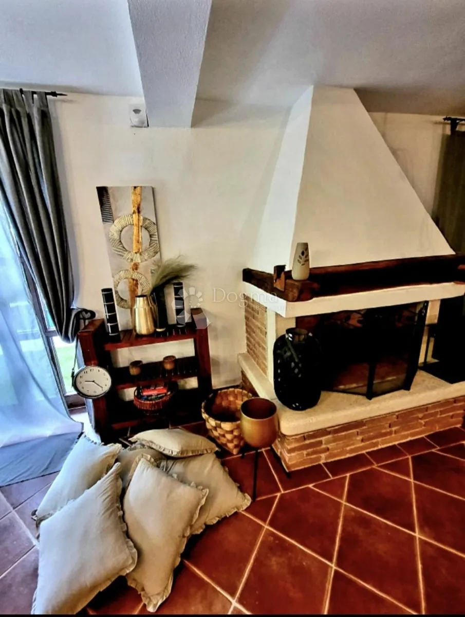 sveti lovreč, kamena vila s bazenom - slika 10