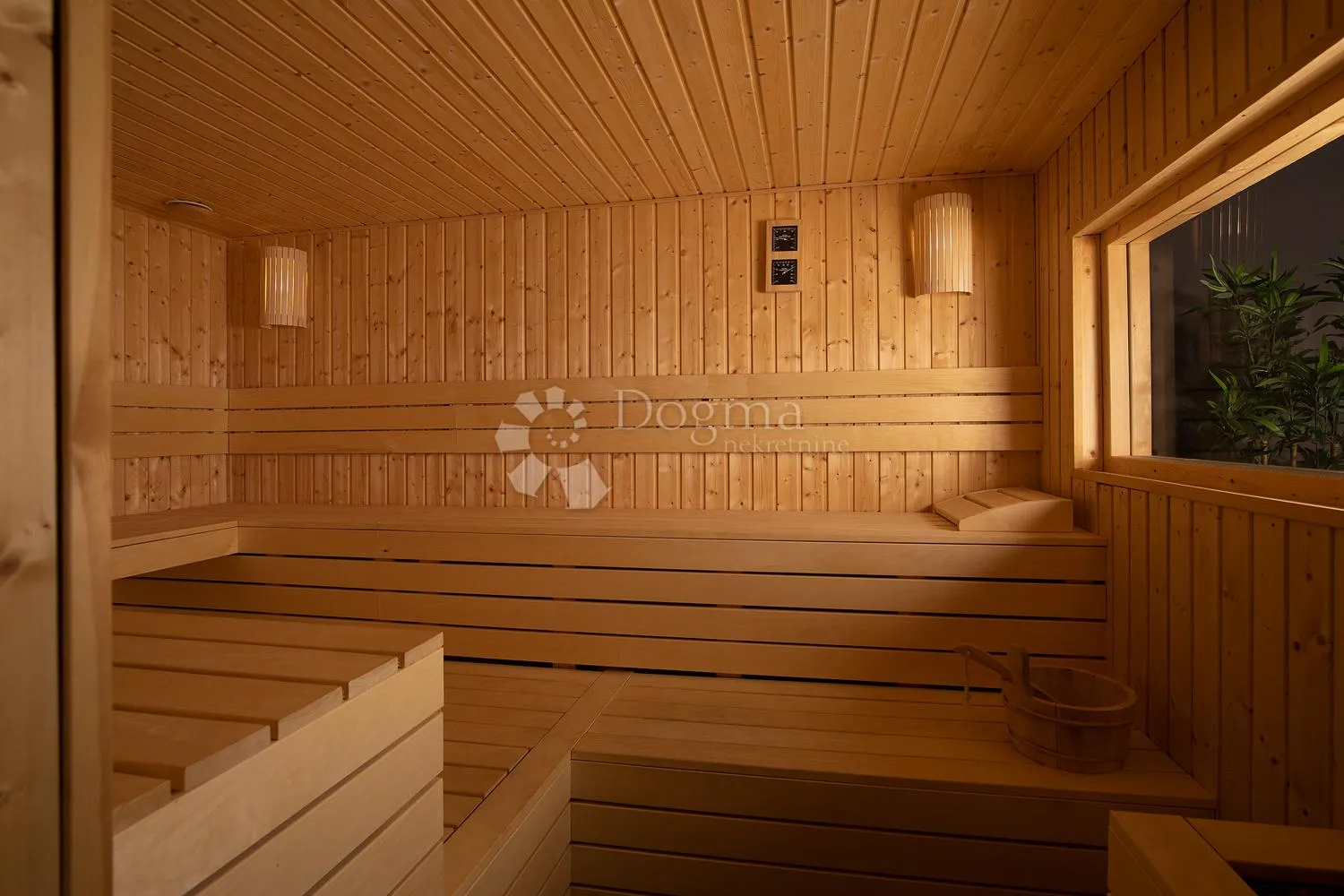 luksuz s infinity bazenom, wellnessom i pogledom na more! - slika 19