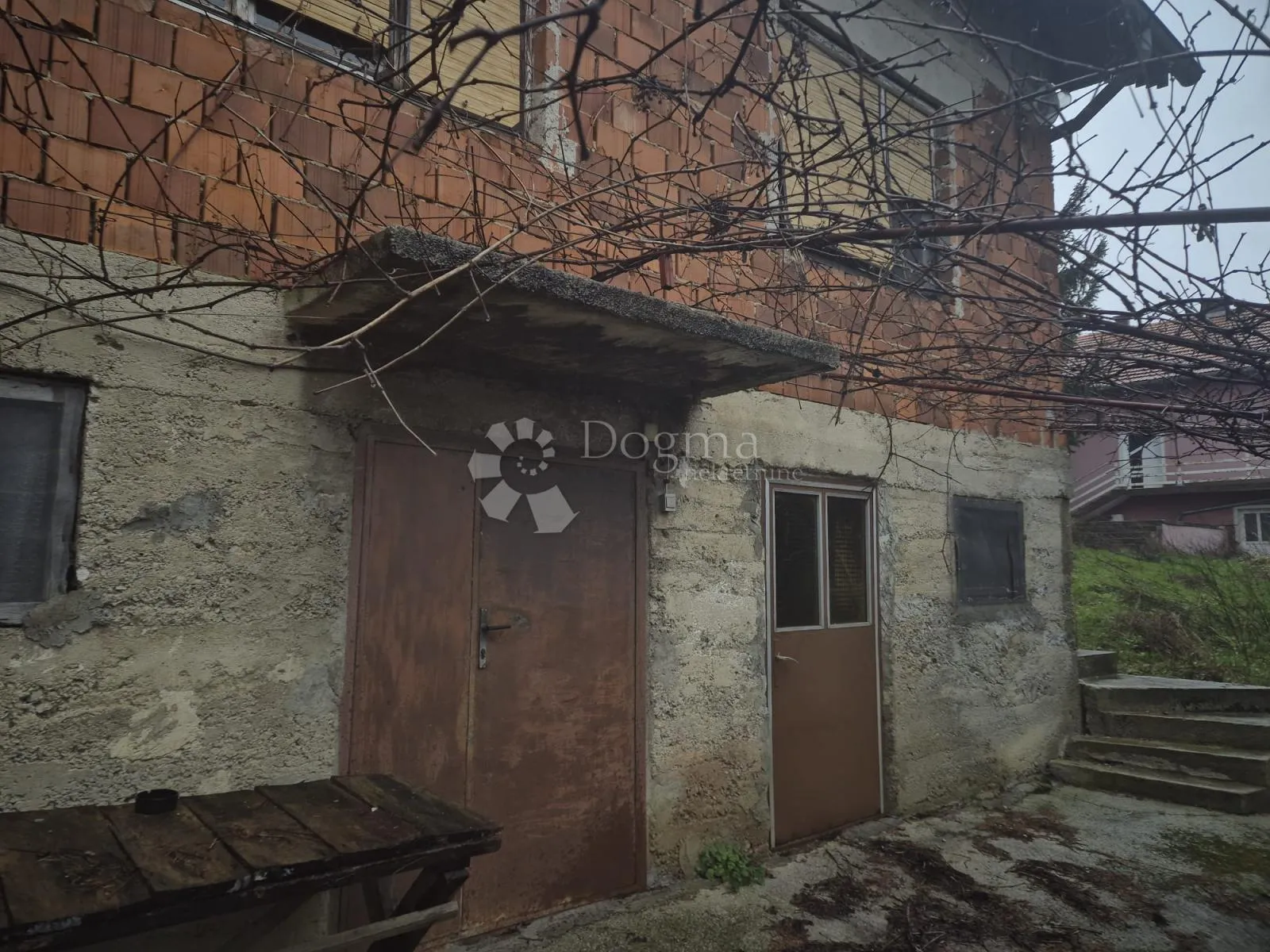 kuća za adaptaciju u mirnom prirodnom okruženju s prekrasnim pogledom – odlična prilika! - slika 14