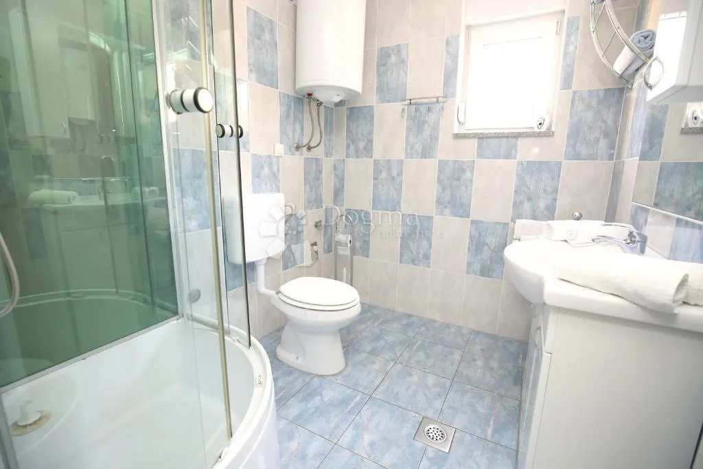 namješten apartman u prizemlju u svetom filipu i jakovu – idealan za odmor ili turistički najam - slika 6