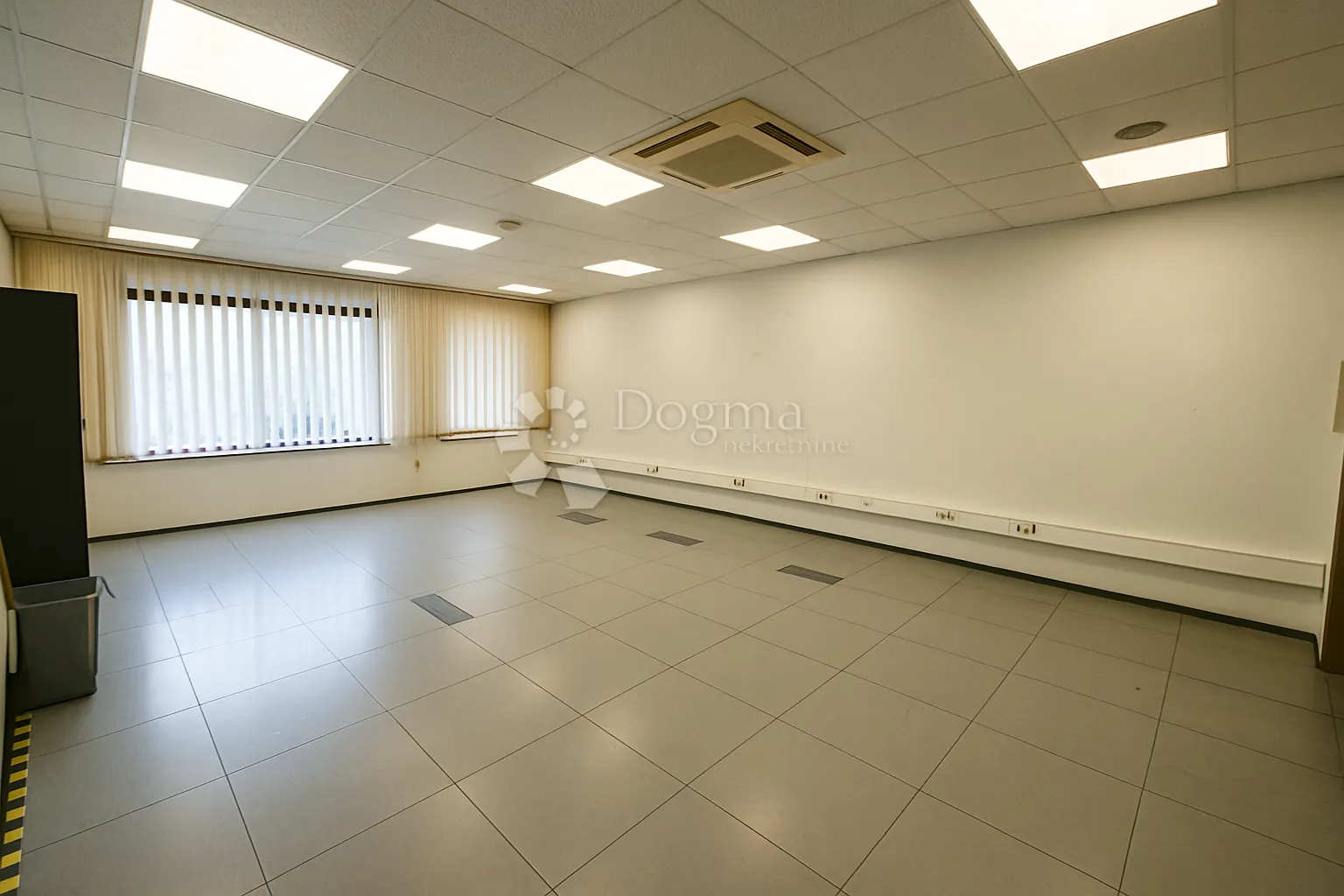 poslovni prostor 170 m² za najam na vrhunskoj lokaciji - slika 1