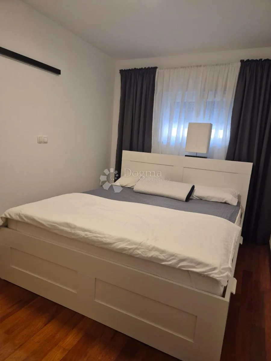 prodaje se dvosoban stan nekoliko koraka od mora – okrug gornji - slika 8