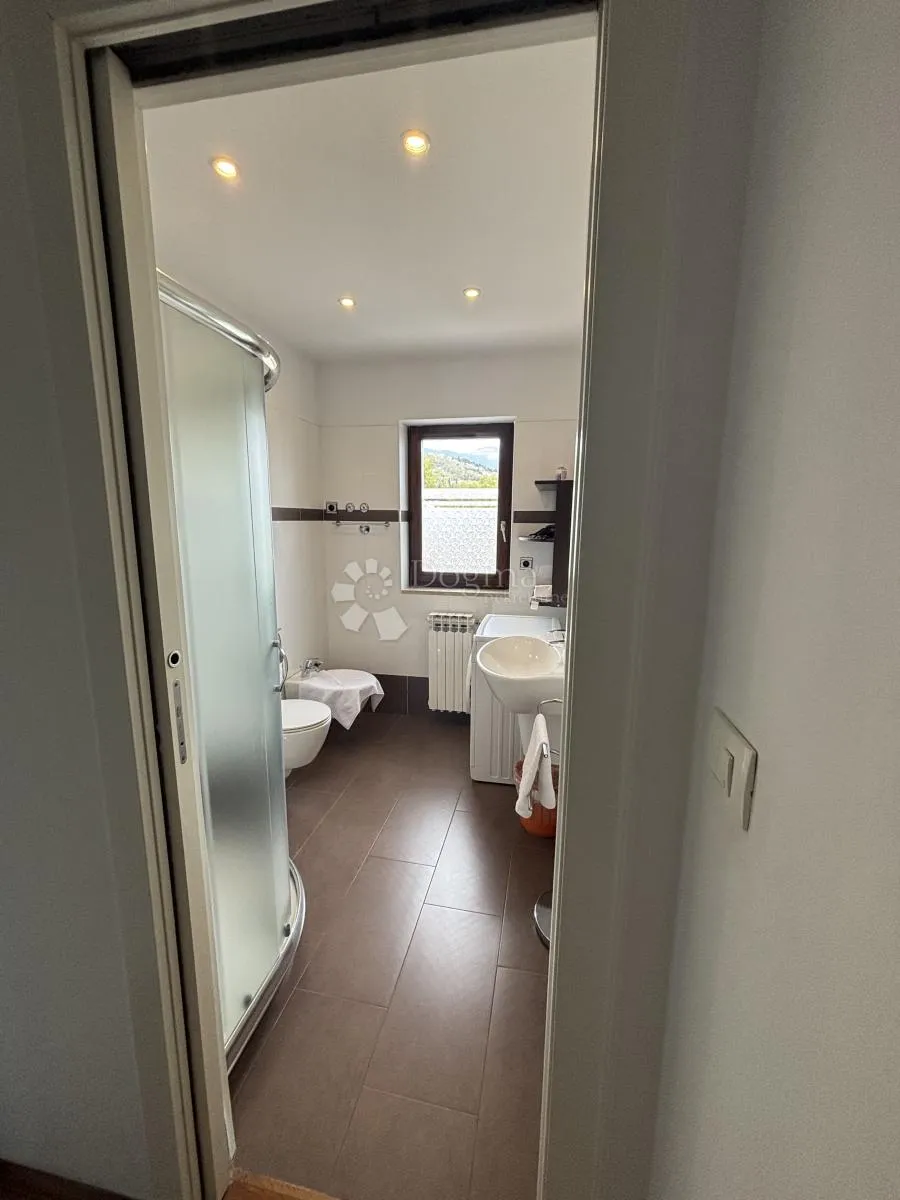 lovran, centar, kuća s apartmanima, 690m2 - slika 9