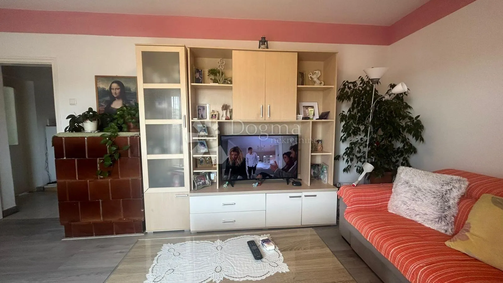 dvosobni stan na izvrsnoj lokaciji u puli – svega 100 metara od centra grada - slika 4