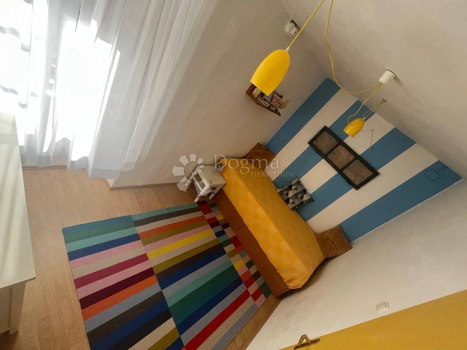 punat - centar, dvije spojene kuće, vrt i 2 garaže - slika 37