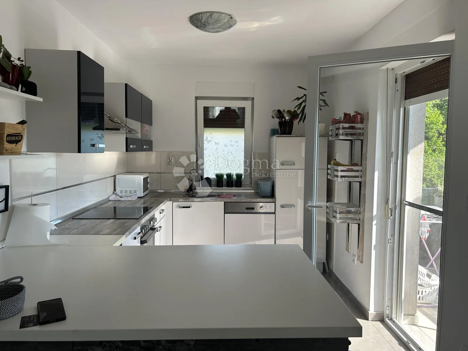 viškovo stan 4s+db ,141m2 - slika 2