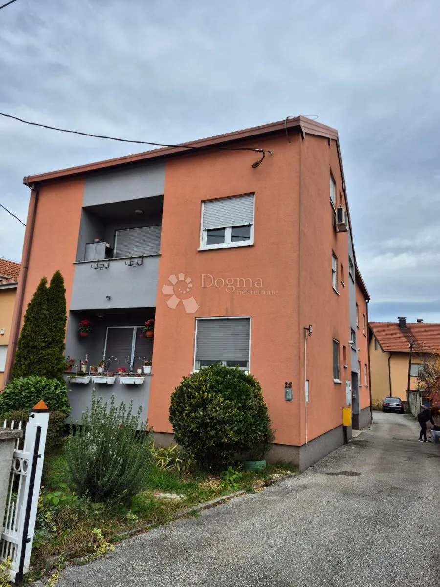 velika gorica centar, dvoetažni stan potpuno namješten! - slika 18