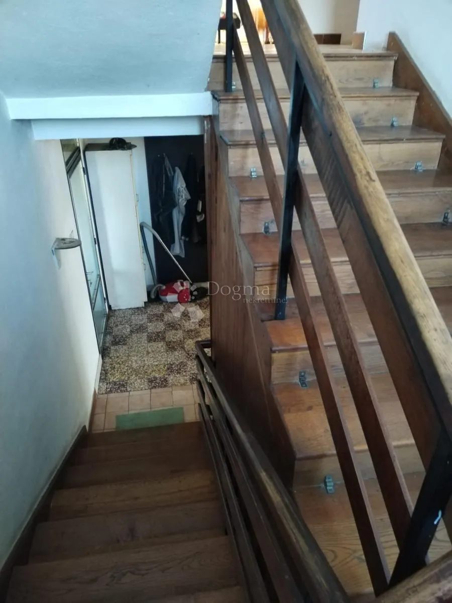 kuća sa zemljištem na prodaju - odmah useljiva ! - slika 31