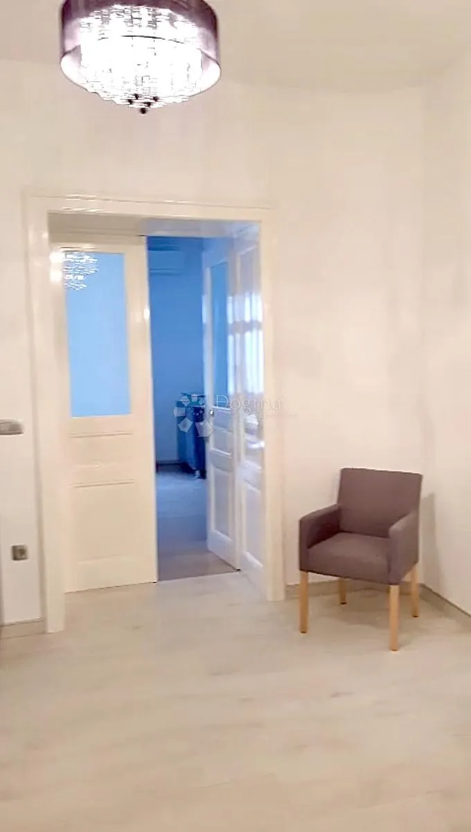 zagreb, donji grad, stan koji oduzima dah, 130 m2 - slika 17
