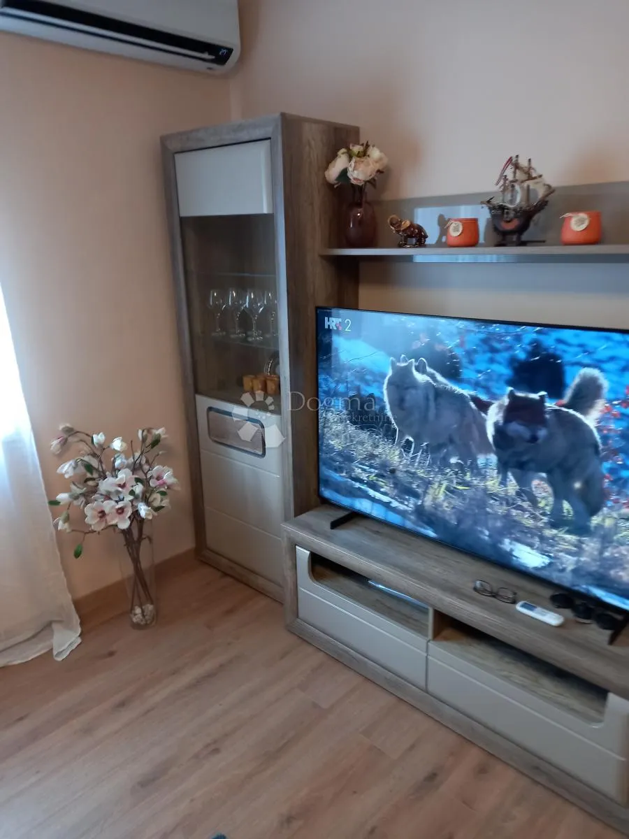 vrbovsko, stan sa garažom i konobom - slika 15