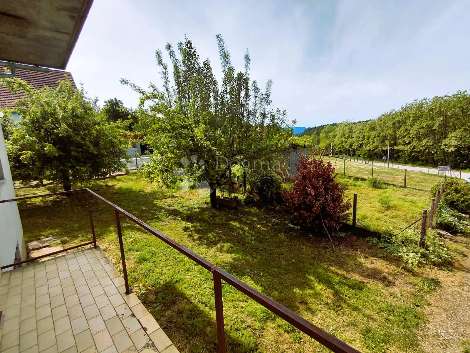 kuća 360m2 s građevinskim zemljištem donje ladanje - slika 16