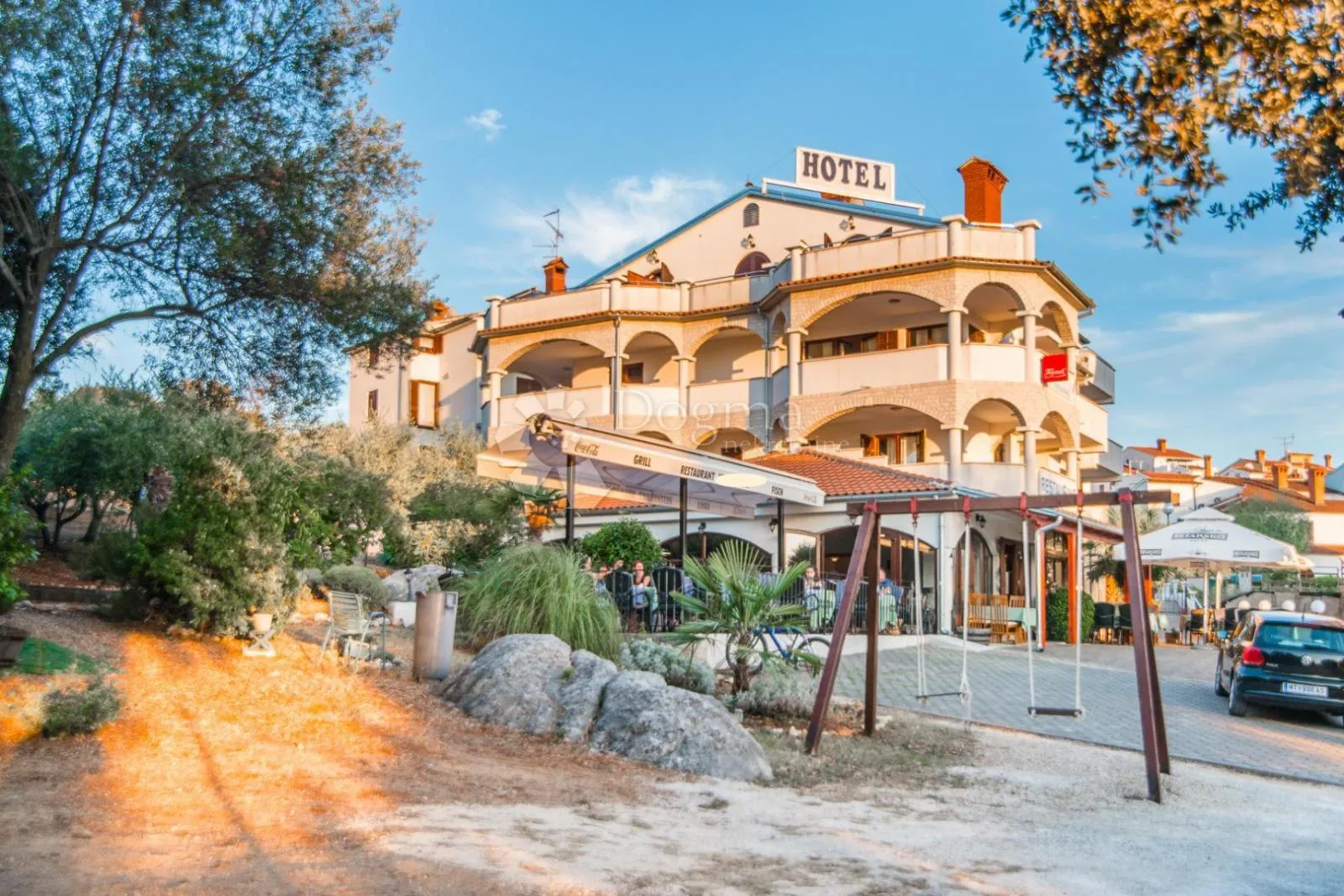 investicija snova: hotel, spa, restoran i 4-sobni stan na jednom mjestu - slika 2
