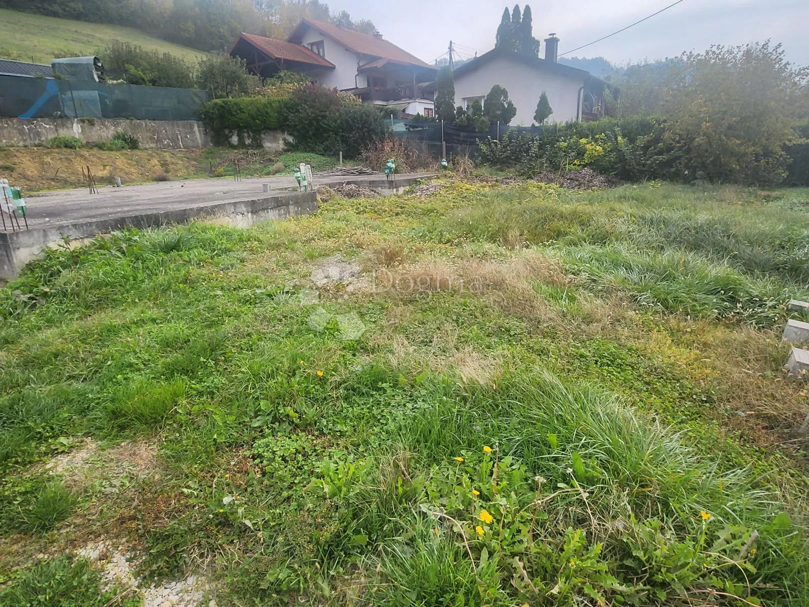 građevinsko zemljište 568m² sa idejnim projektom i građevinskom dozvolom - slika 6