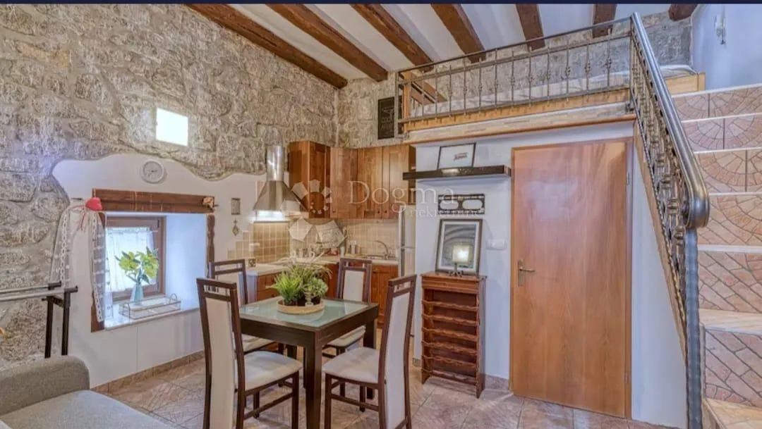 stan sa dva apartmana u matuljima - slika 13