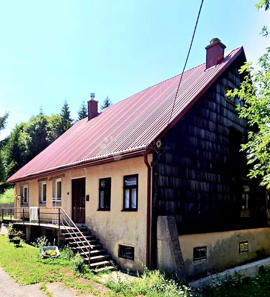djelomičmo adaptirana kuća sa okućnicom 6000 m2 u fužinama - slika 2
